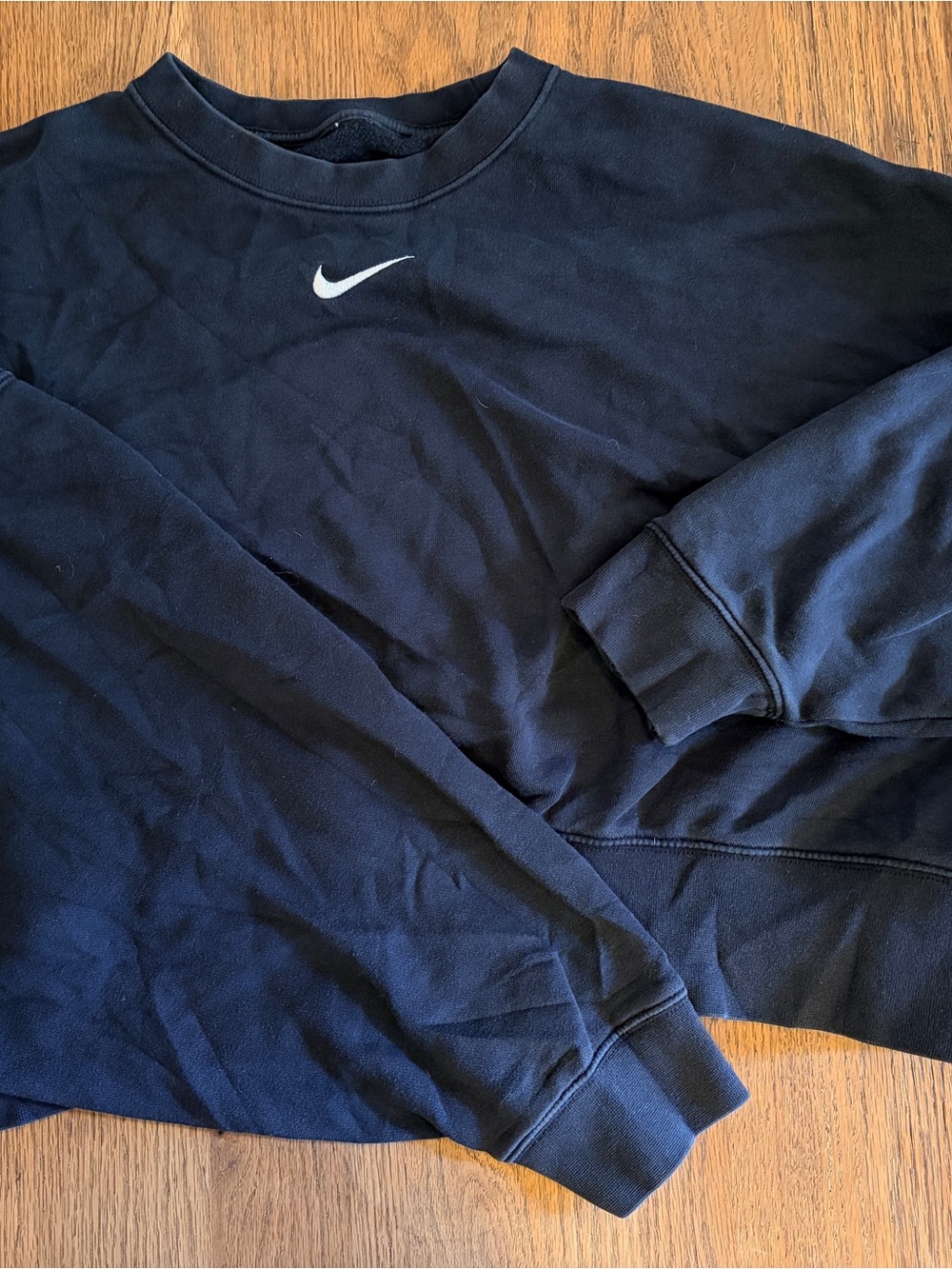 Women’s Black Nike Cropped Crewneck Sweatshirt with White Swoosh sz XS